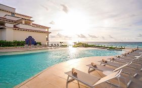 Grand Park Royal Cancun Luxury Resort